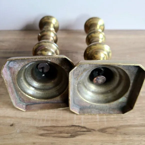 Set of 2 vintage brass candleholders. - Picture 5 of 5